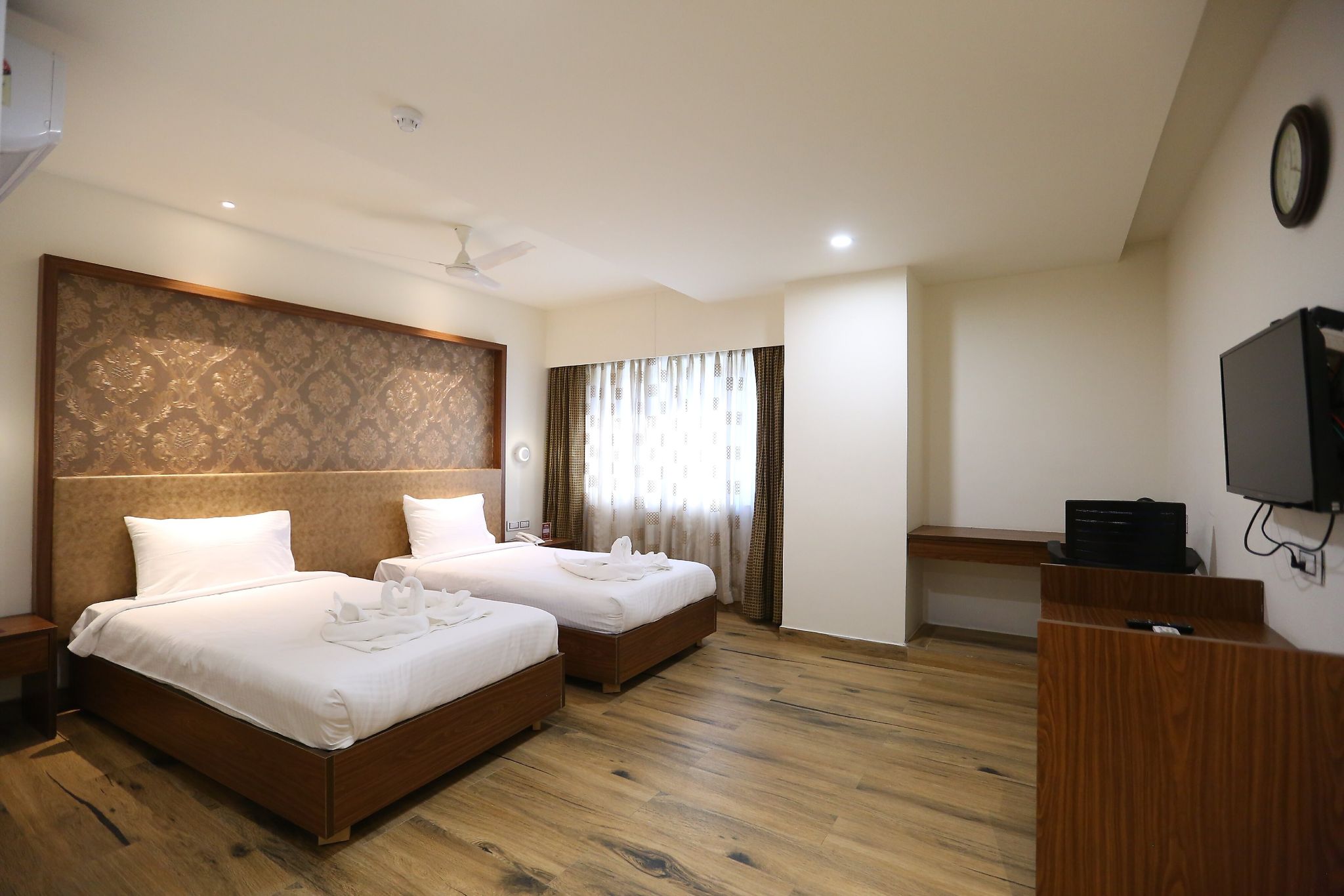 undefined Hotel Shubham Palace - Karmanghat 5