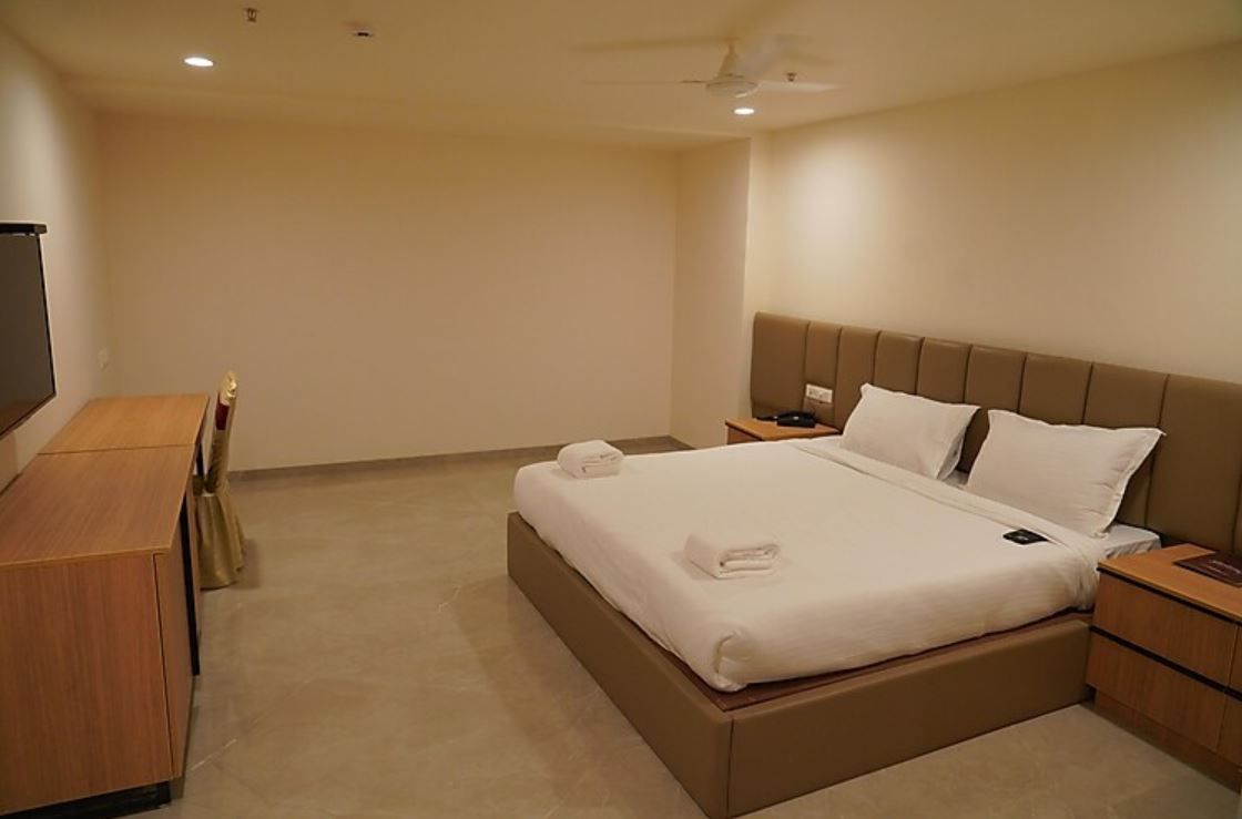 Hotel Shubham Prestige Karmanghat Executive 9