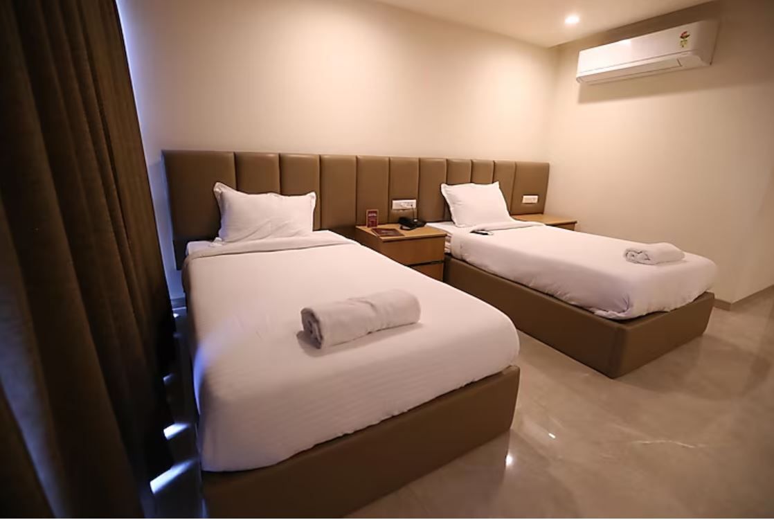 Hotel Shubham Prestige Karmanghat Executive 10