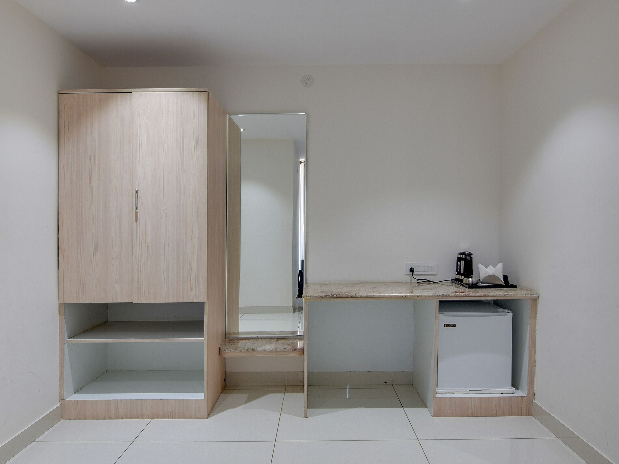 Orange Suites & Inn Standard Room 14