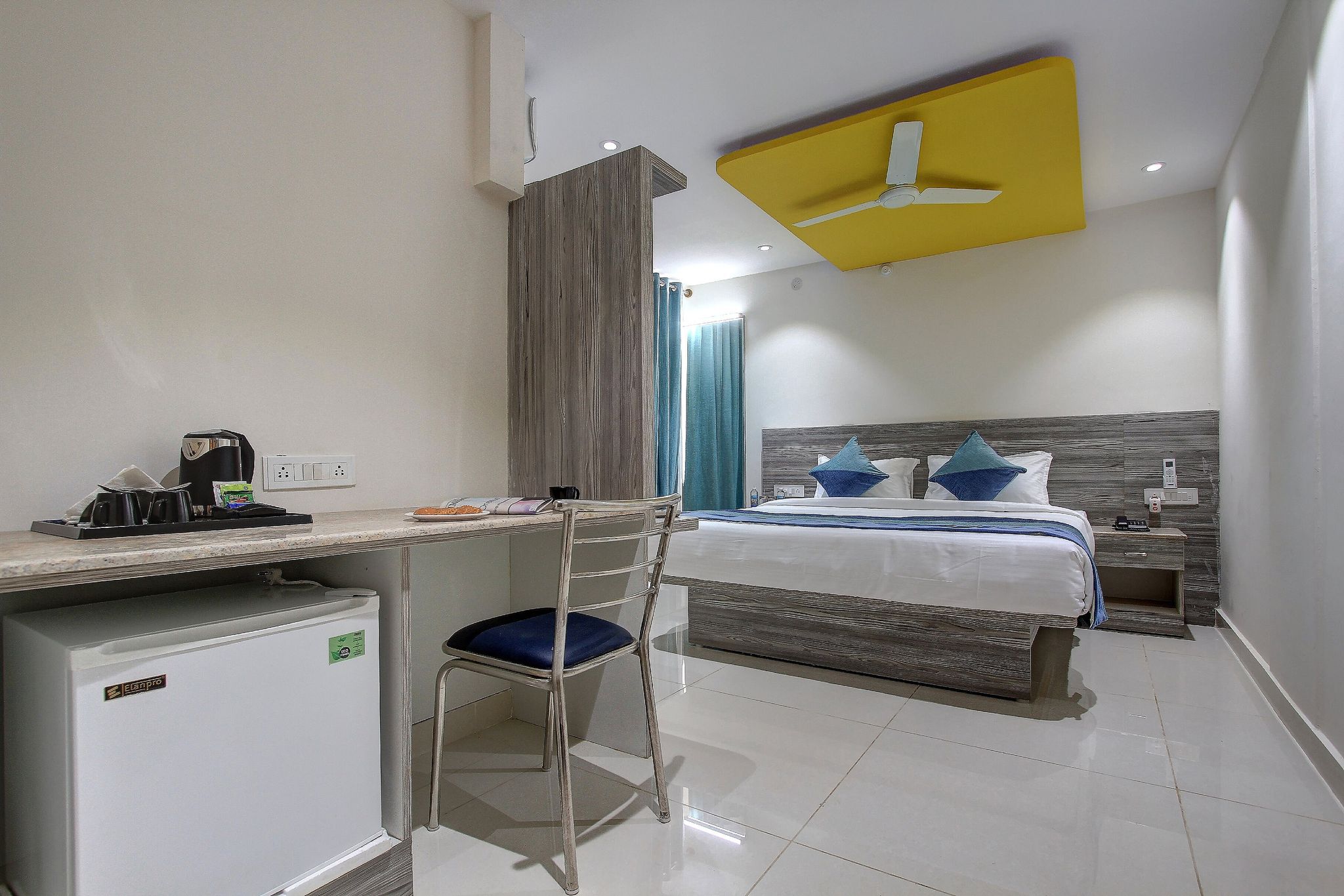 Orange Suites & Inn Standard Room 6