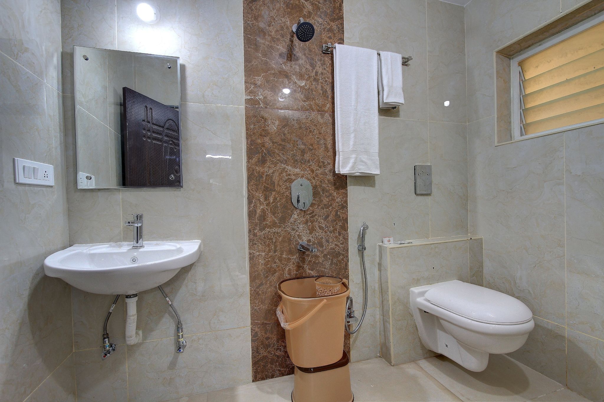 Orange Suites & Inn Standard Room 12