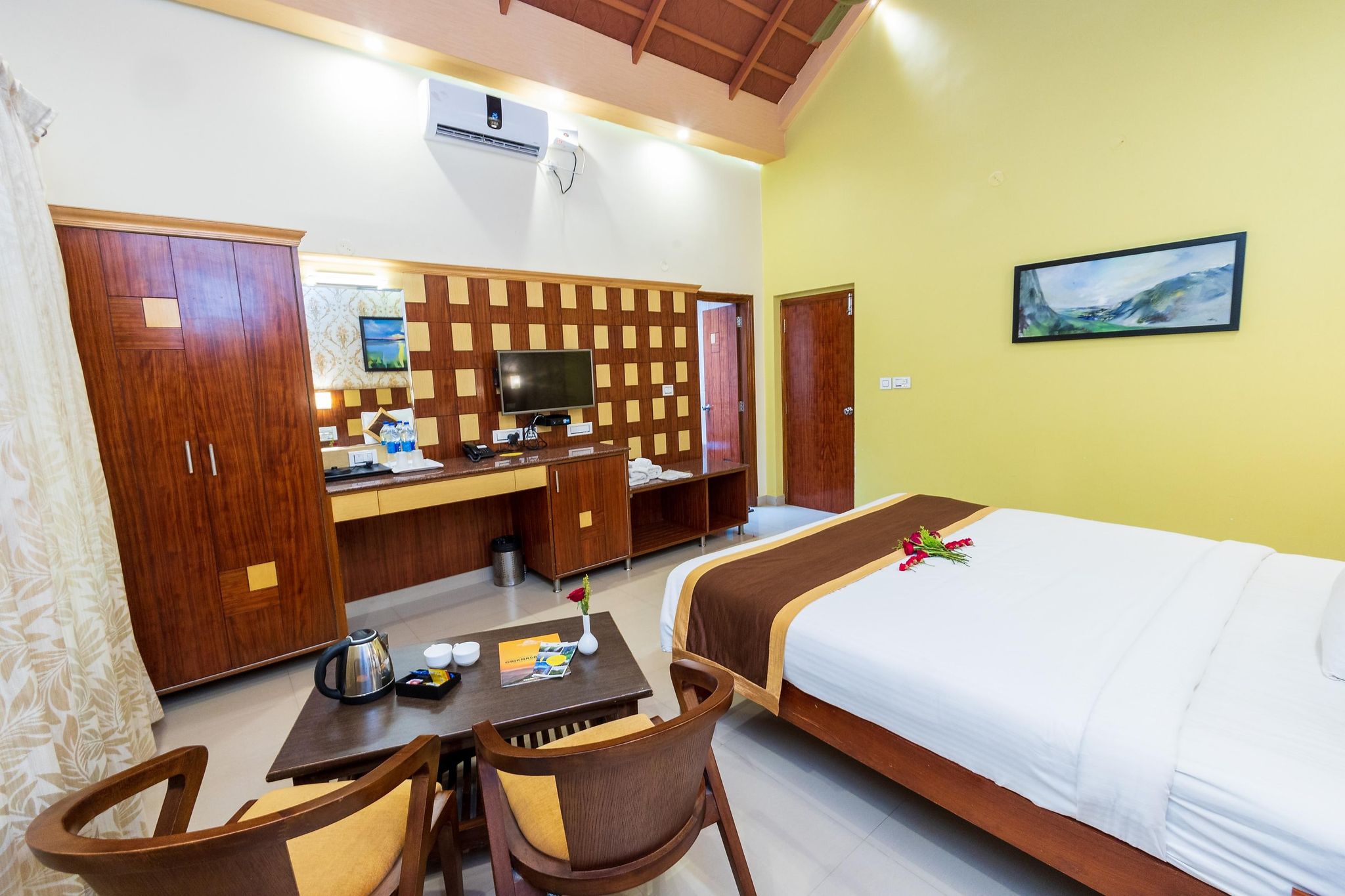 Honey Dewwz Exotica Hotel and Resort Heritage Deluxe 7