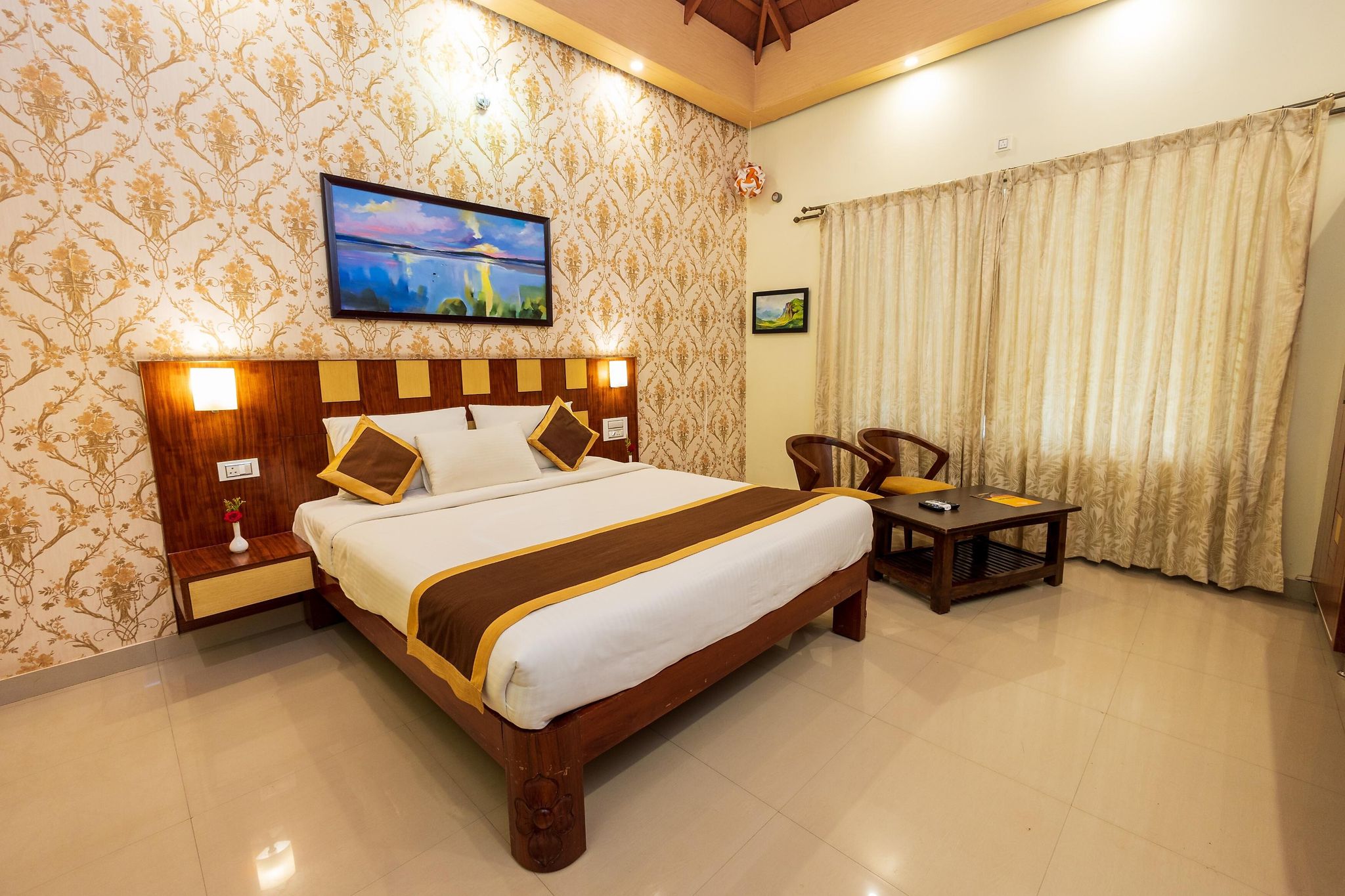 Honey Dewwz Exotica Hotel and Resort Heritage Deluxe 8