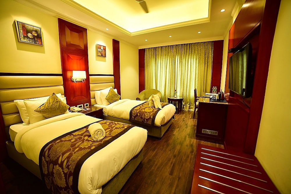 Hotel Milan Palace Deluxe Rooms 7