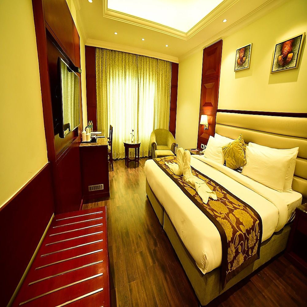 Hotel Milan Palace Deluxe Rooms