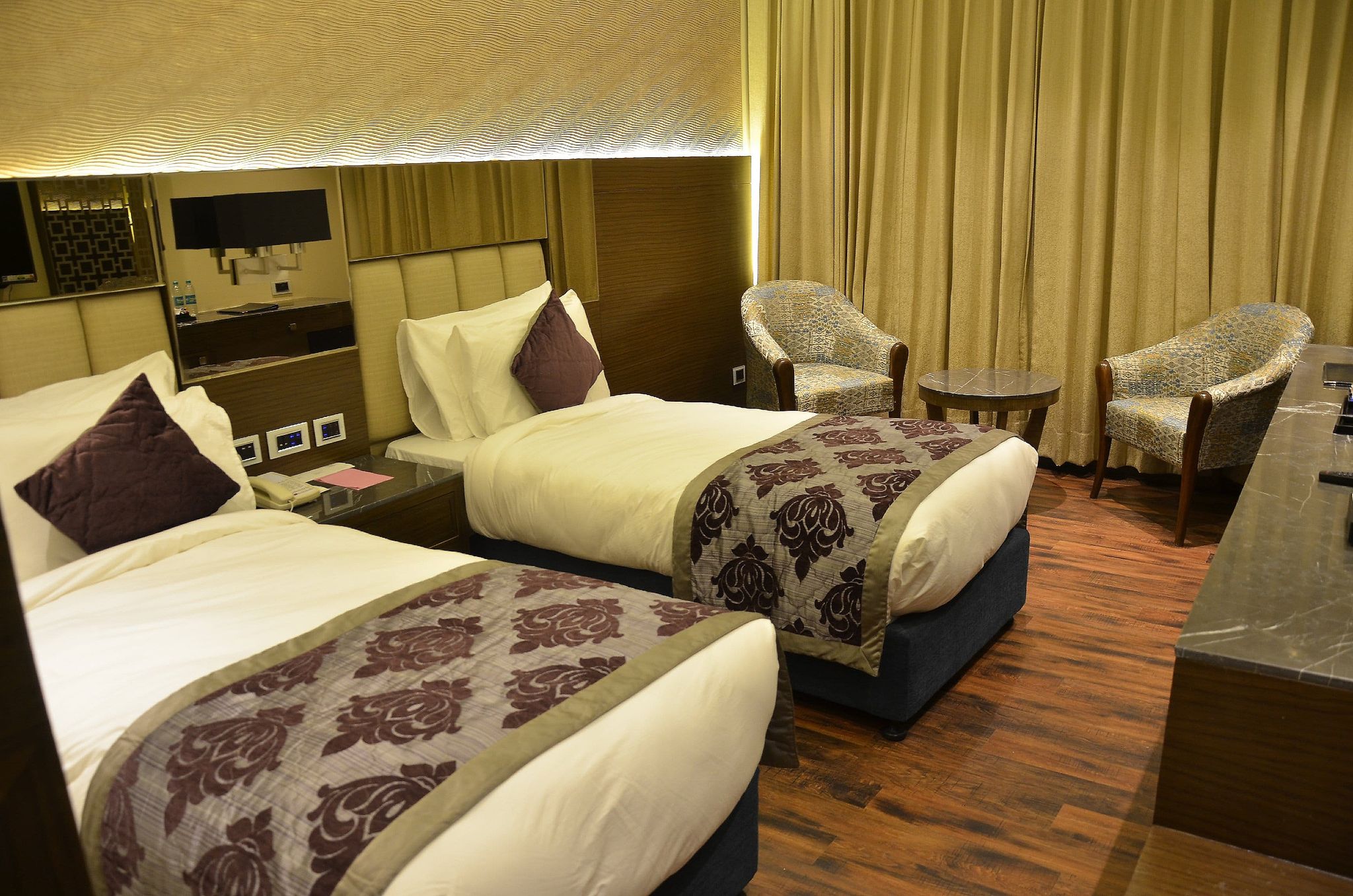 Hotel Milan Palace Deluxe Rooms 4