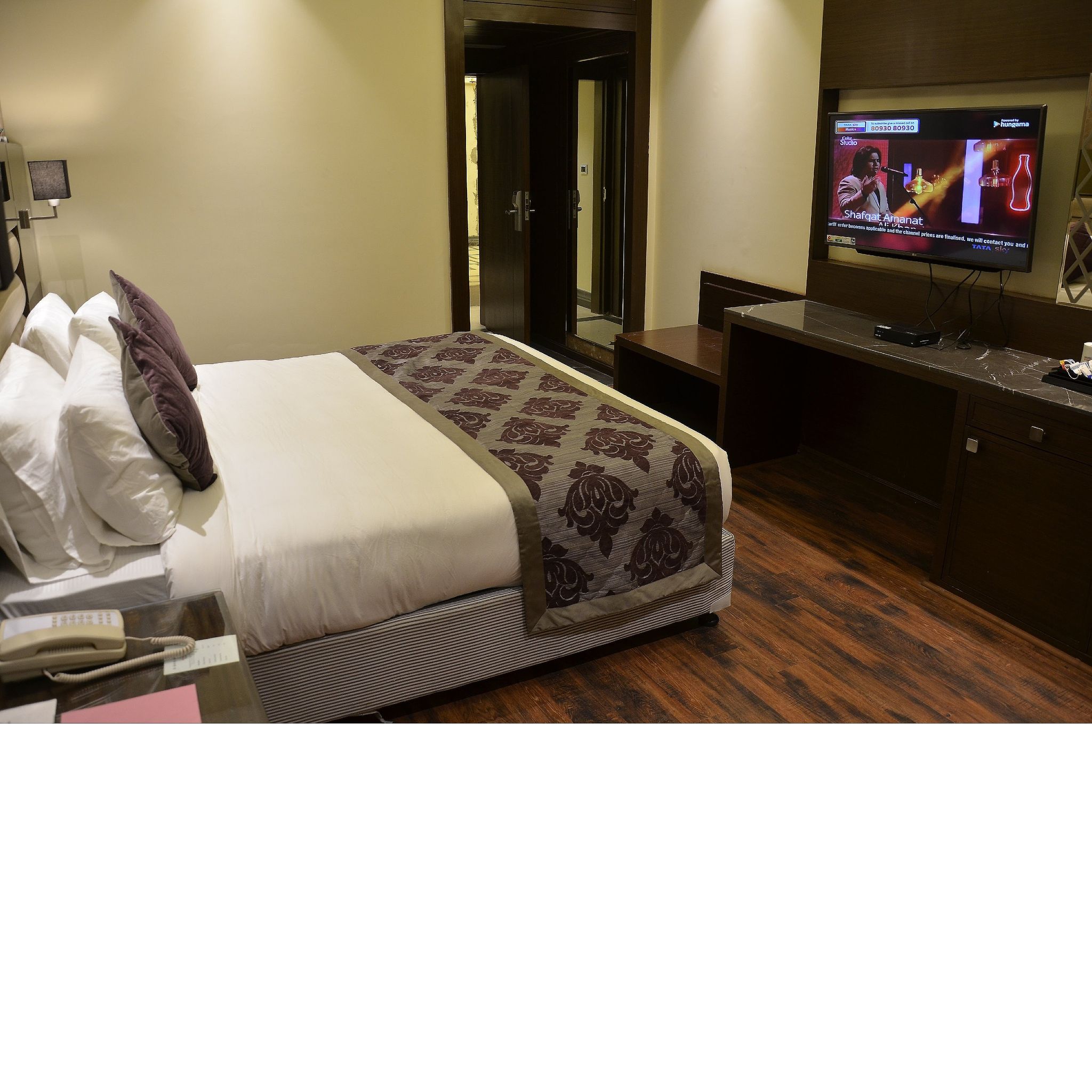 Hotel Milan Palace Deluxe Rooms 5