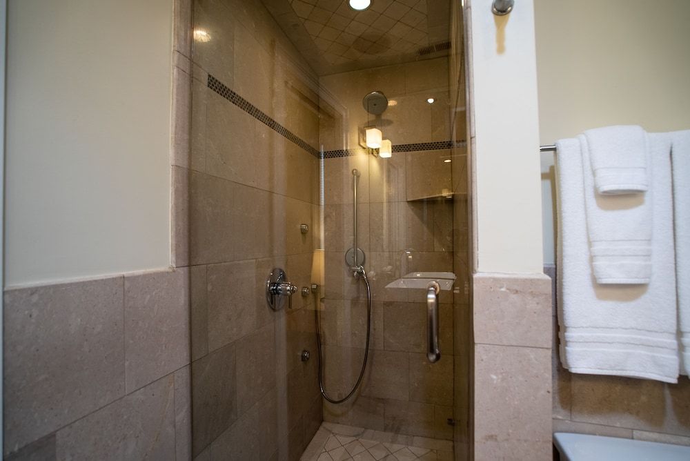 Roscoe Village Guesthouse Standard Apartment, Ensuite (Village North #2 ) 12