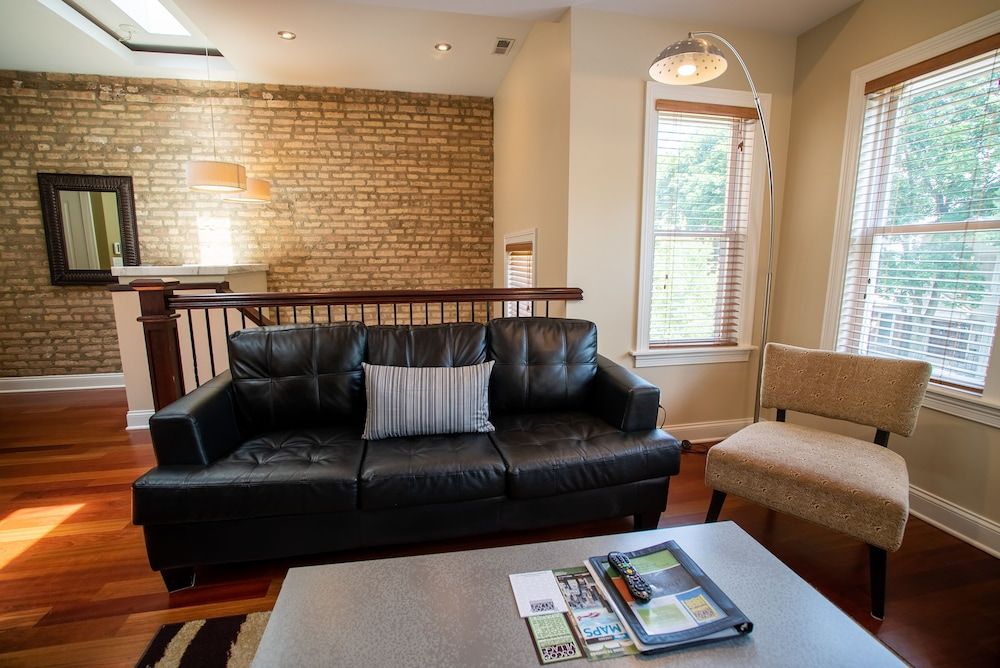 Roscoe Village Guesthouse Standard Apartment, Ensuite (Village North #2 ) 15