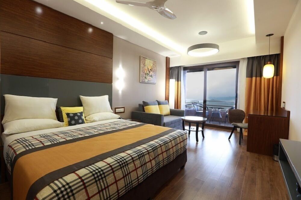 King Suite with 2 Balconies