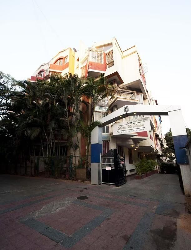 undefined HM Suites & Studios | Rooms in an Apartment 10