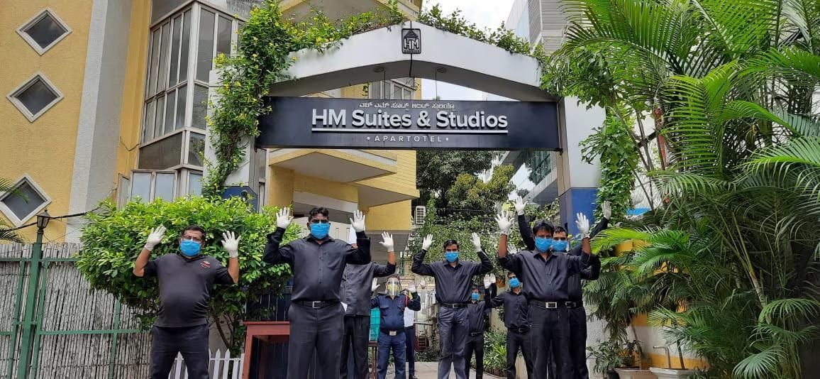 undefined HM Suites & Studios | Rooms in an Apartment 7