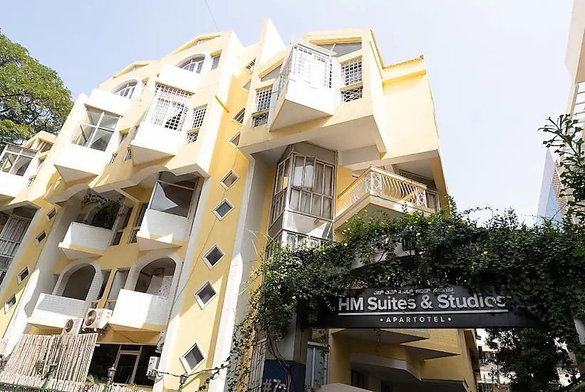 undefined HM Suites & Studios | Rooms in an Apartment 8