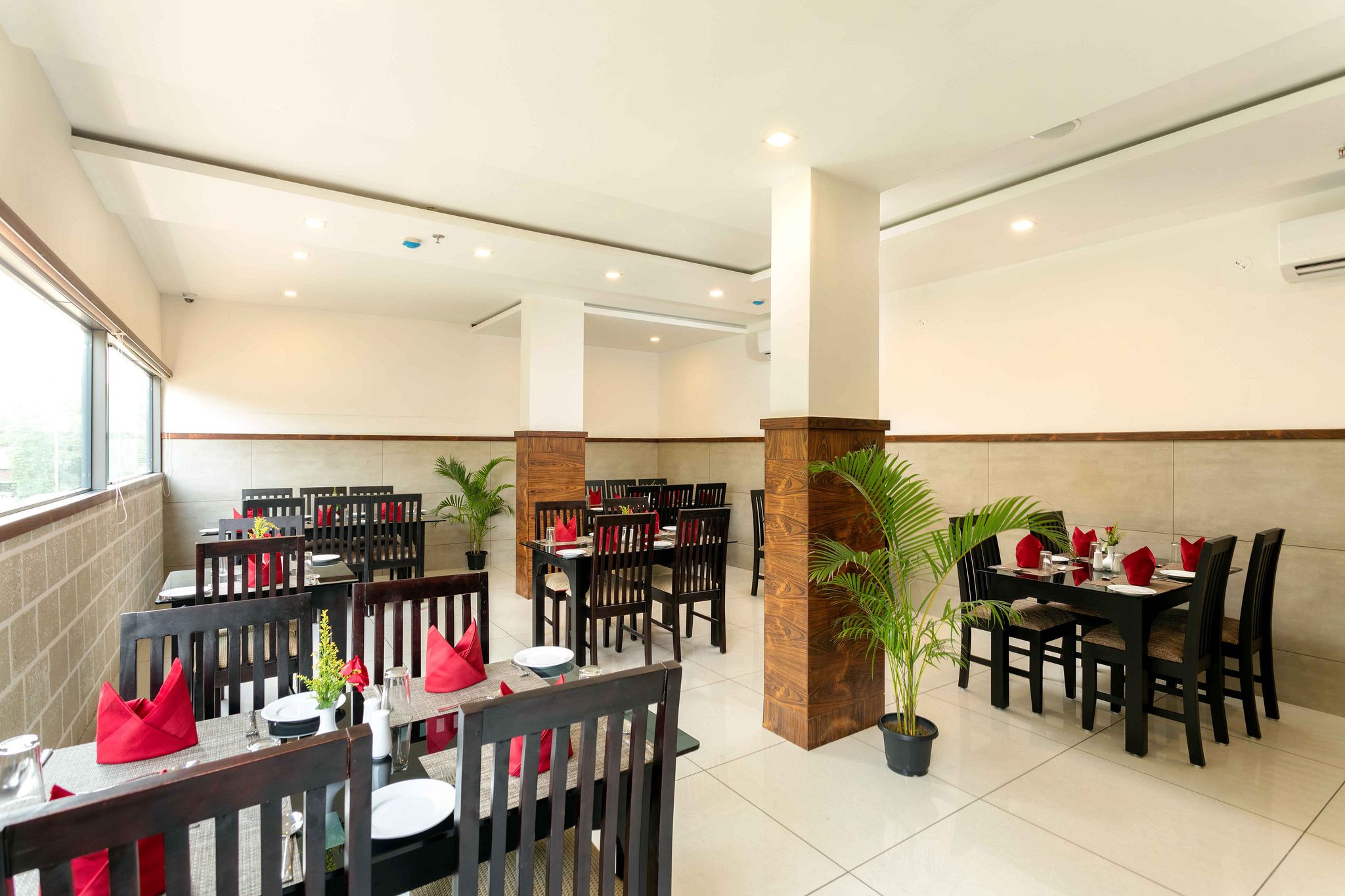 Food & Dining