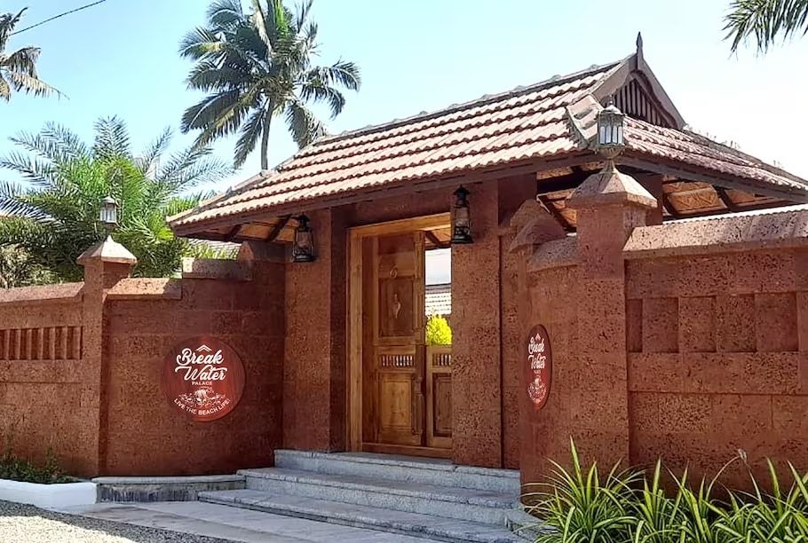 undefined Break Water Palace 7