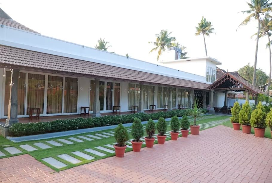 undefined Break Water Palace 6