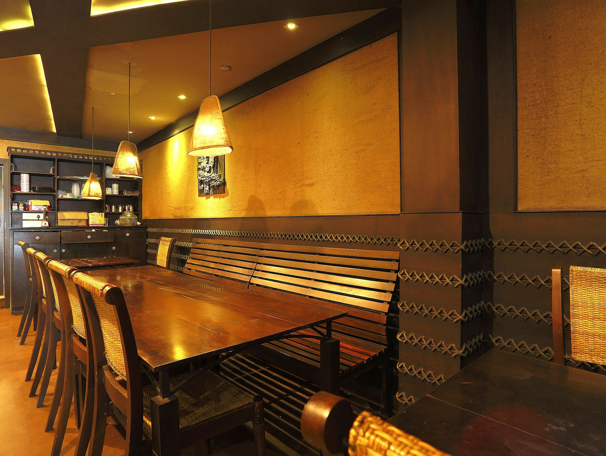 Food & Dining