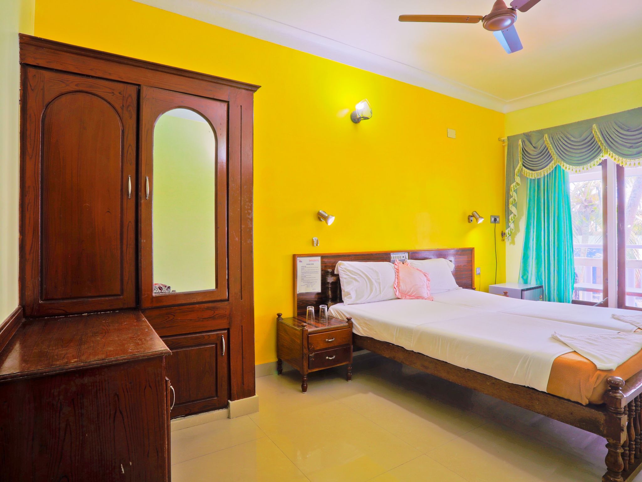 Pappukutty Beach Resort Waves Room Balcony -Partial Sea View 7