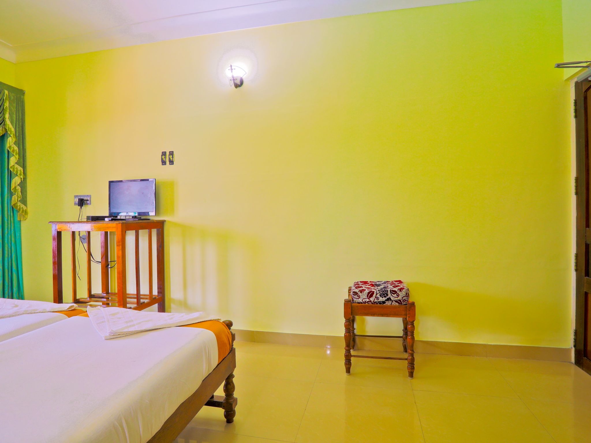 Pappukutty Beach Resort Waves Room Balcony -Partial Sea View 11