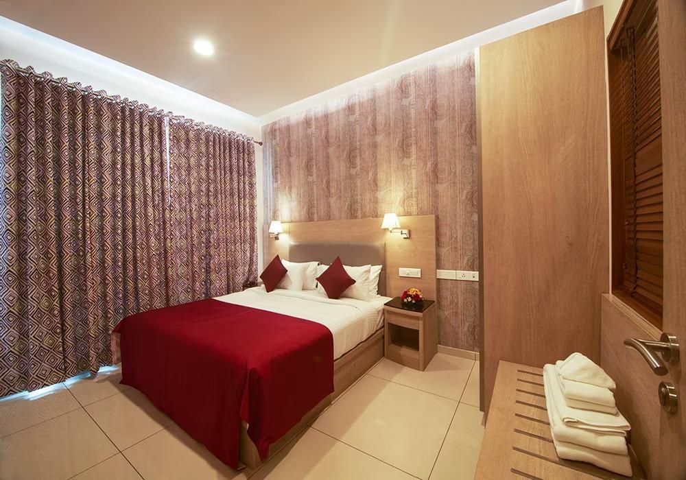 One Bedroom Plus Suite AC