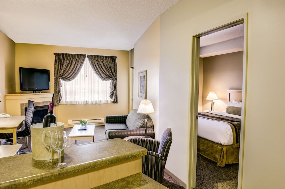 Clearwater Suite Hotel Executive Suite, 1 Bedroom (1 King Bed and Sofa Bed)