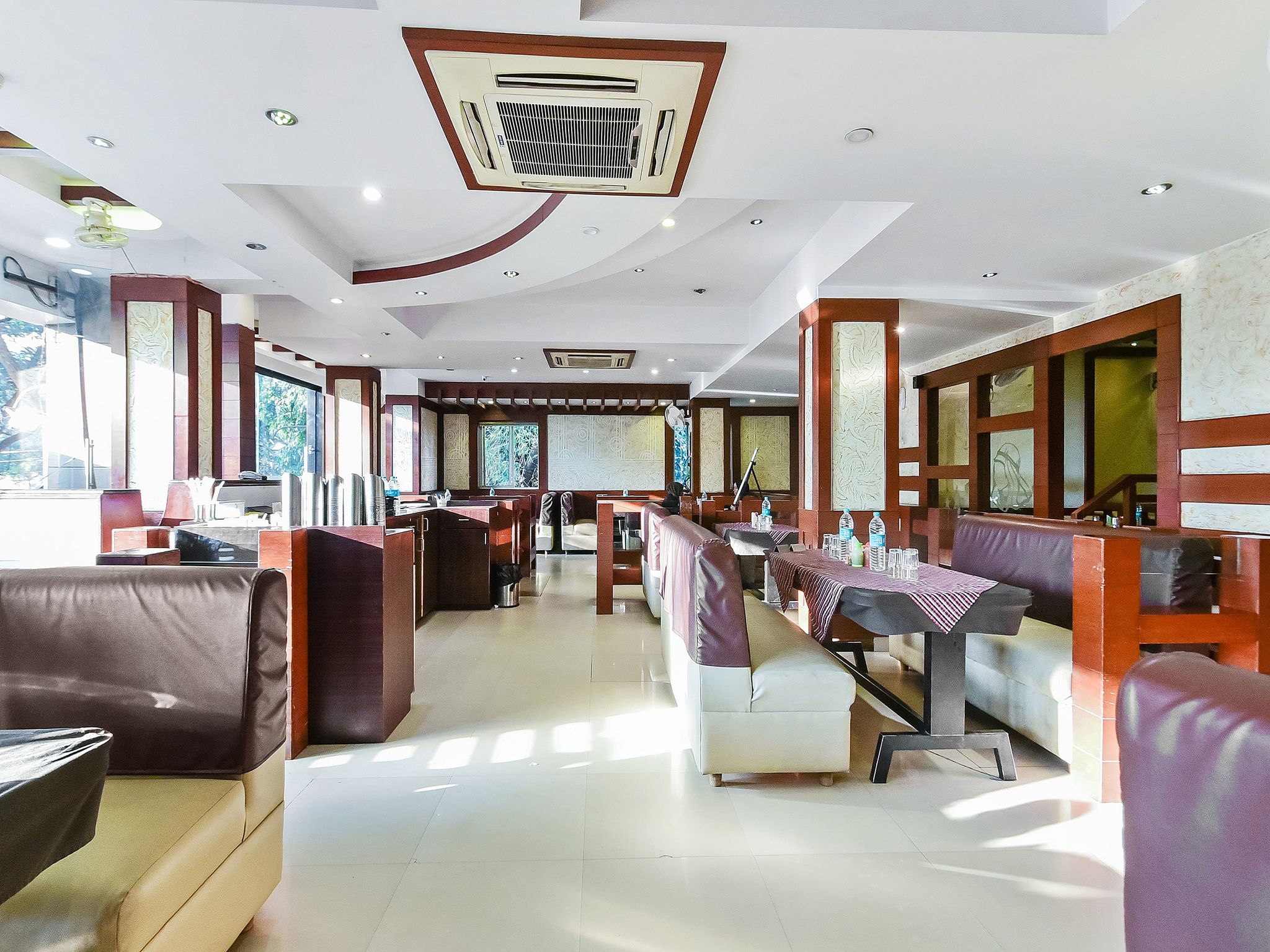 Food & Dining