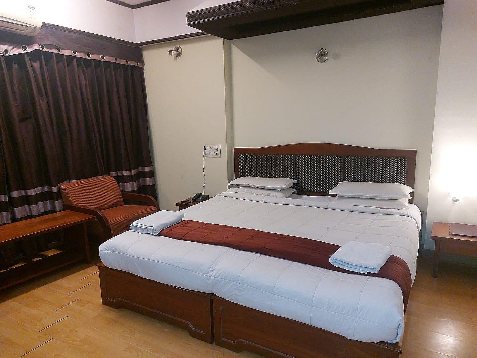 Hotel Palace Plaza Deluxe Non AC 11