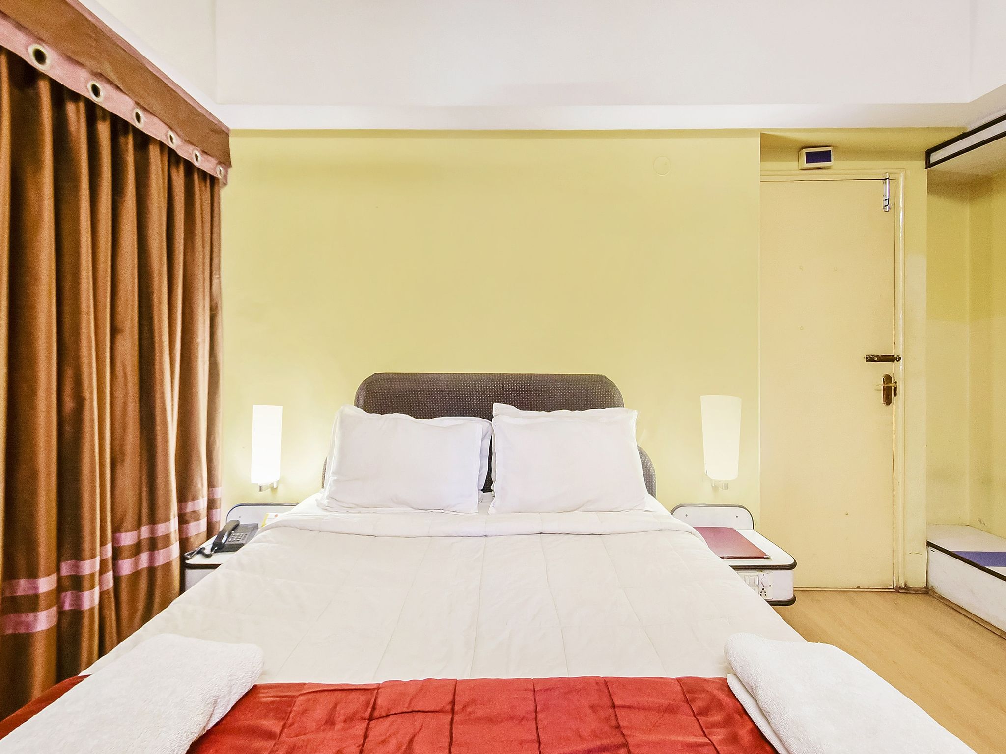 Hotel Palace Plaza Deluxe Non AC 10