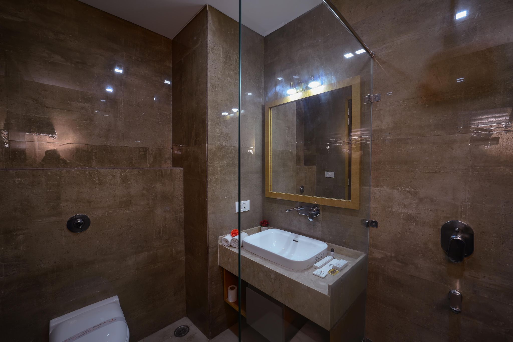 Wingston A TreeHouse Hotel- Barsana Deluxe 5