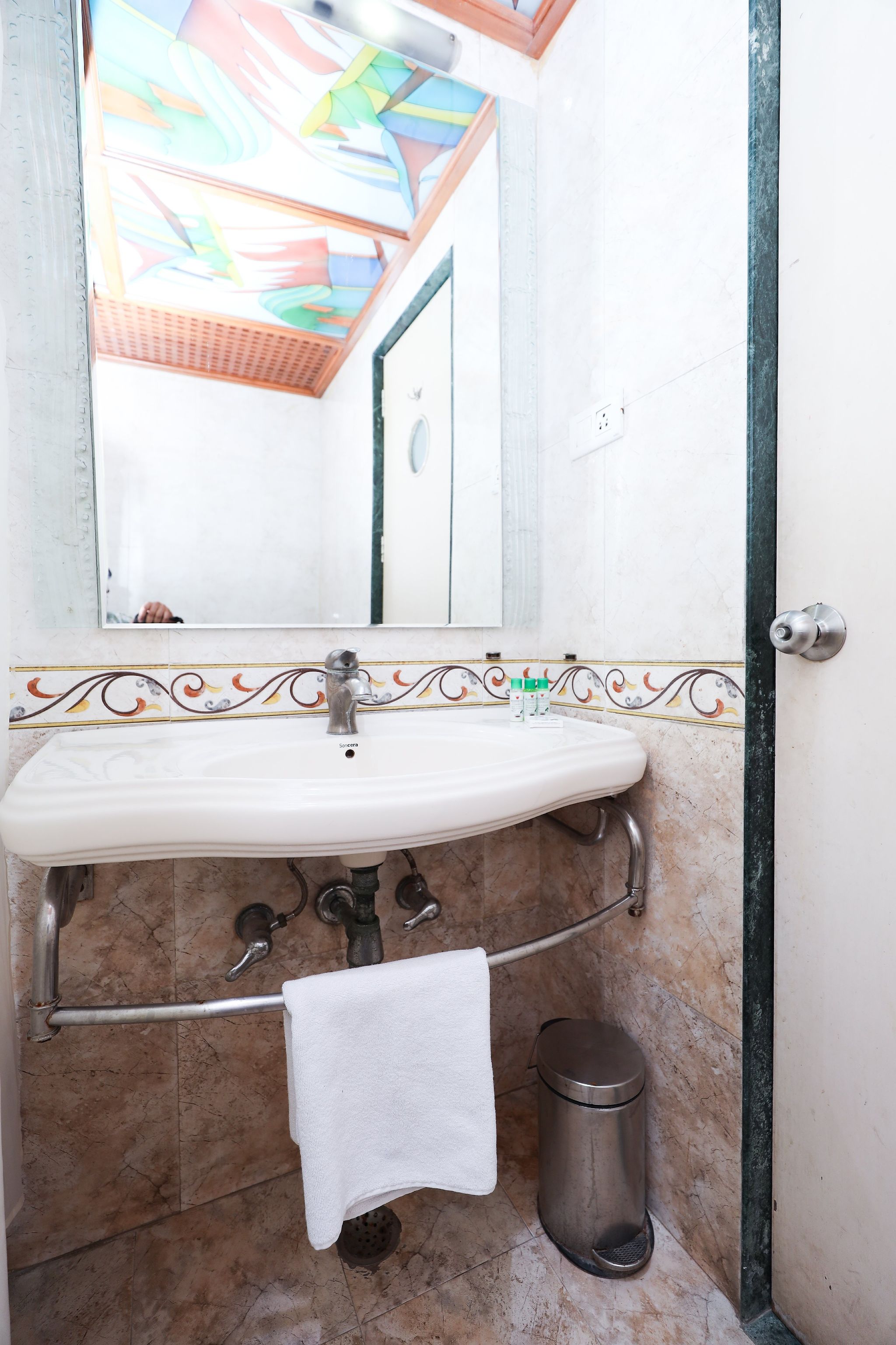 Wingston A Treehouse Hotel- Mathura Deluxe 19