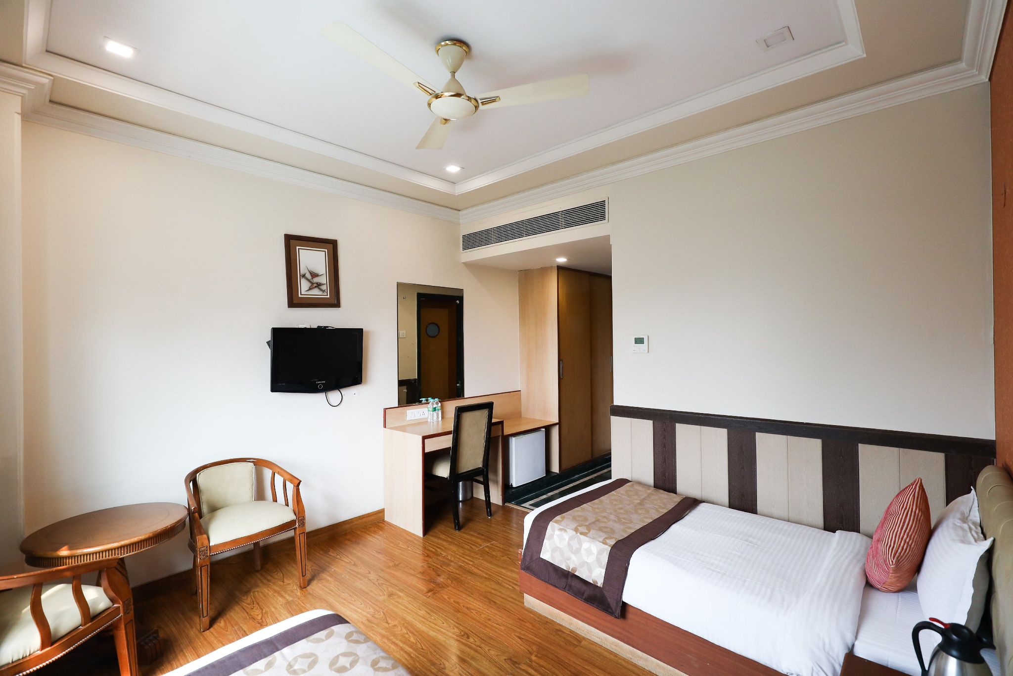 Wingston A Treehouse Hotel- Mathura Deluxe 18