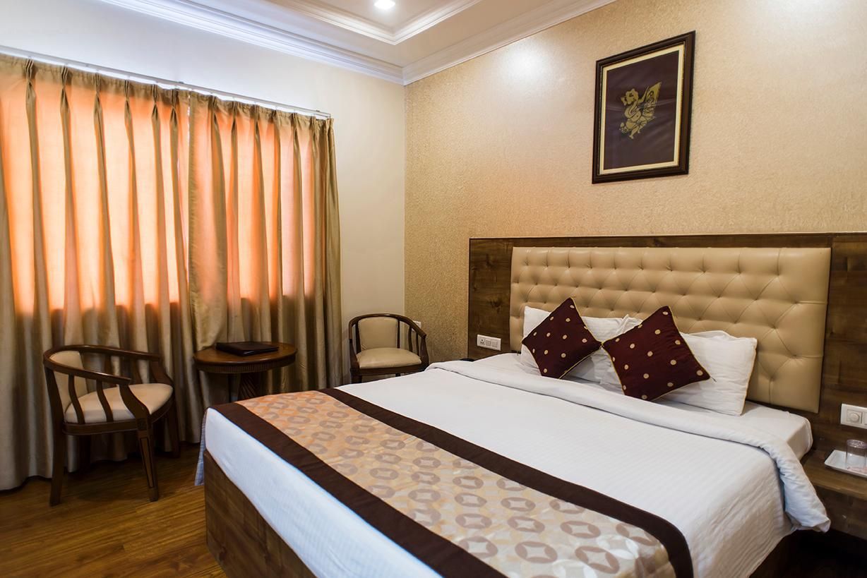 Wingston A Treehouse Hotel- Mathura Deluxe 9