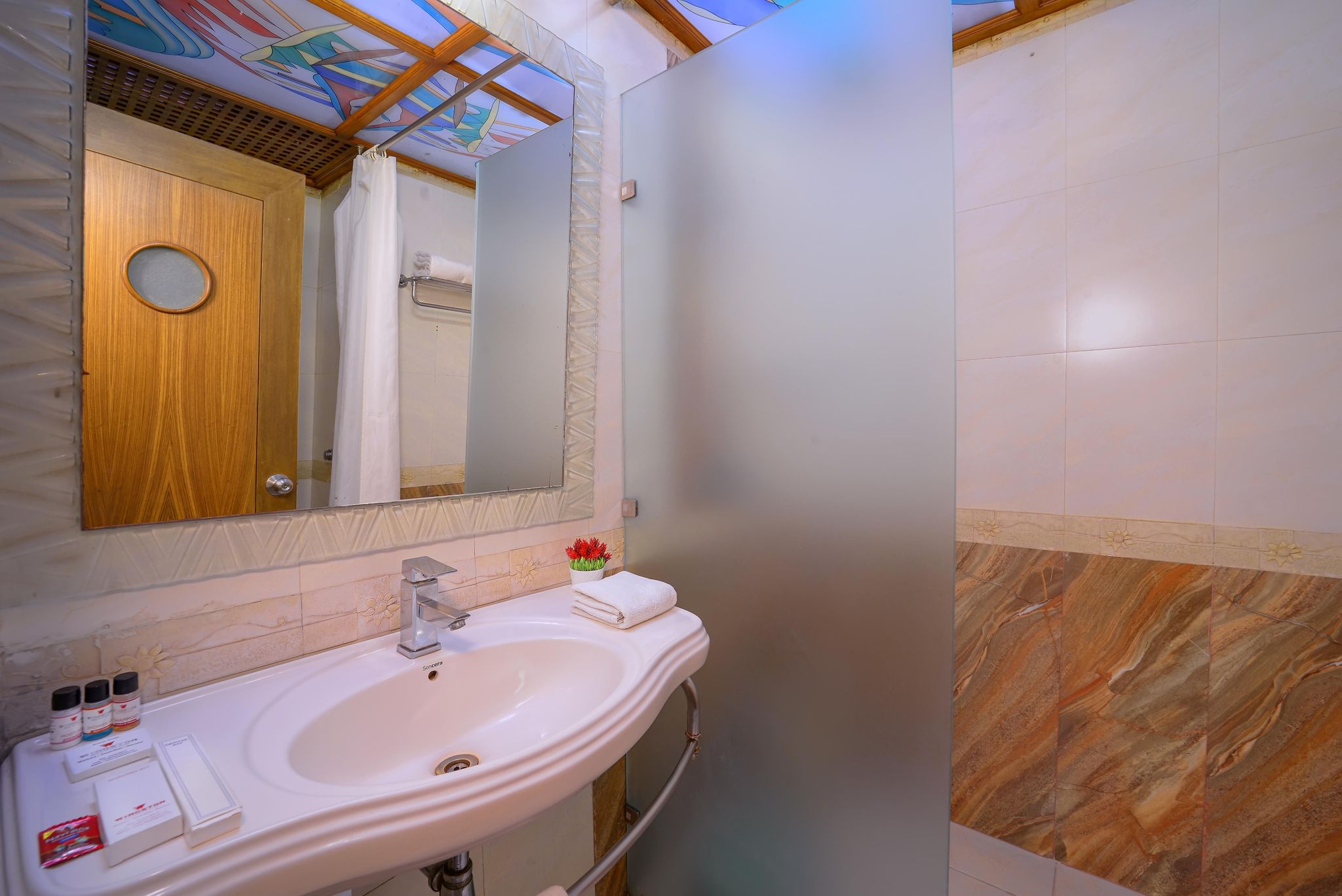 Wingston A Treehouse Hotel- Mathura Deluxe 22