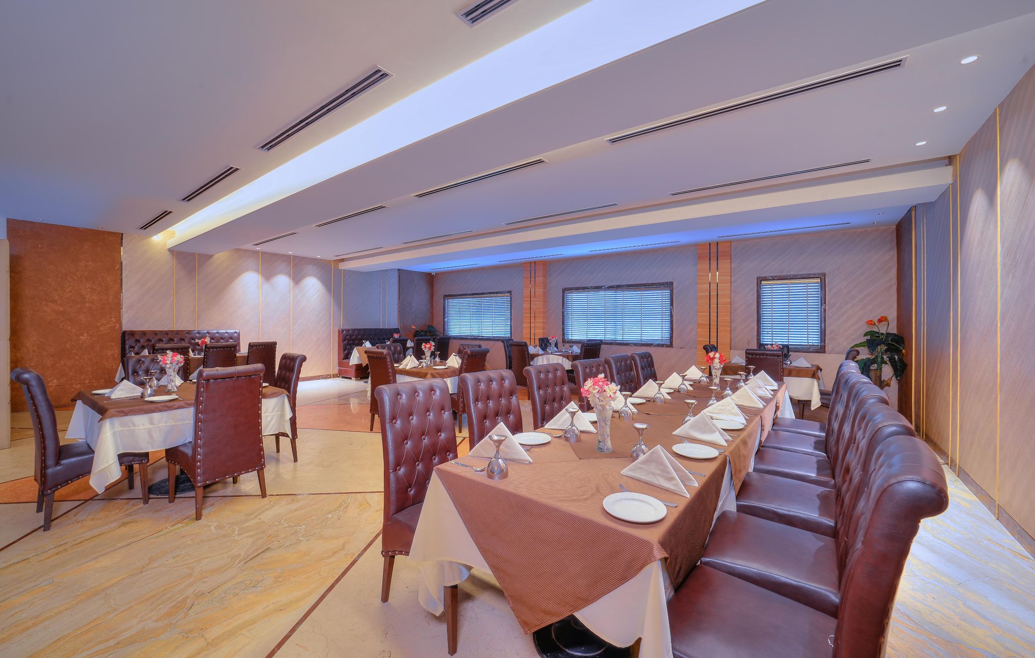 Food & Dining