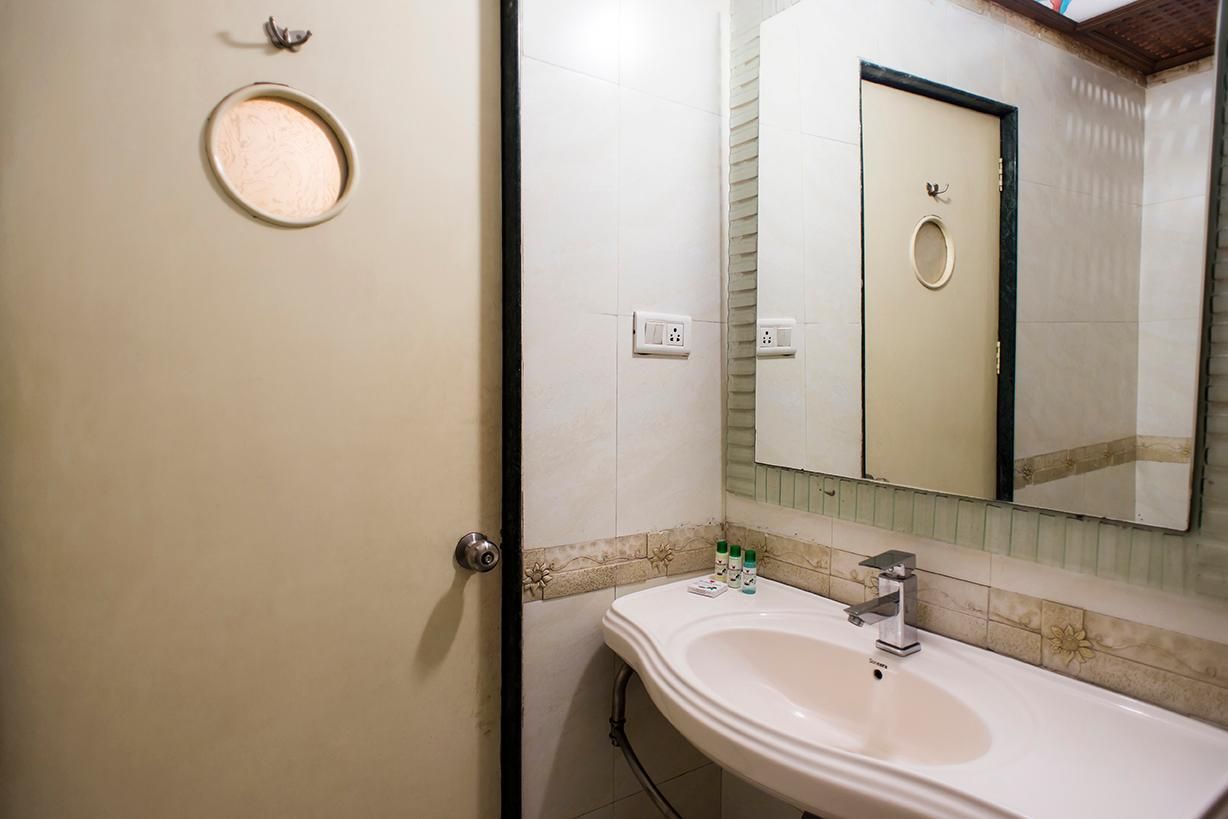 Wingston A Treehouse Hotel- Mathura Deluxe 21