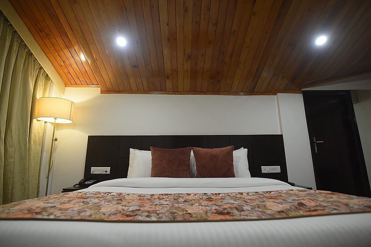 Woodrock Luxury Boutique Hotel ATTIC Room Top Floor with Balcony 3