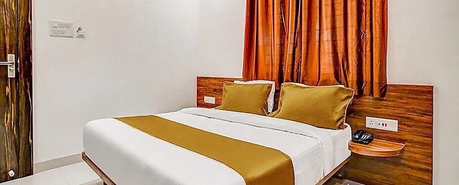 FabHotel Balaji Paradise Deluxe Room