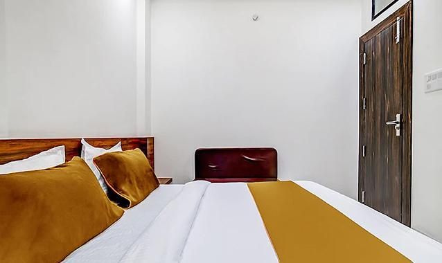 FabHotel Balaji Paradise Deluxe Room 6