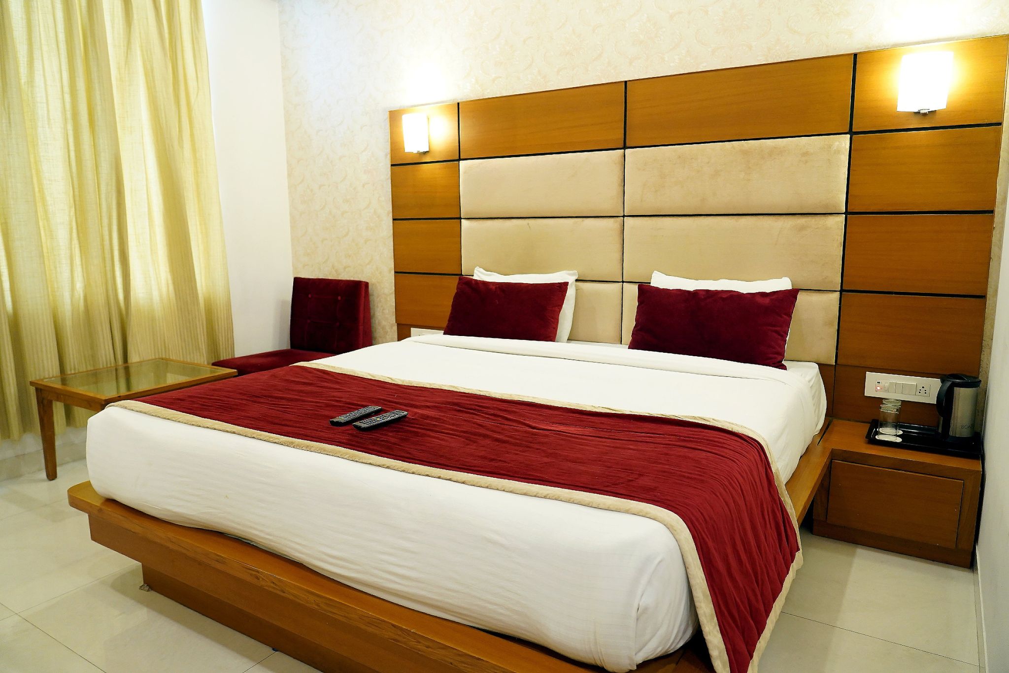 Hotel Coral Star Coral Silver Room with Work Desk 11