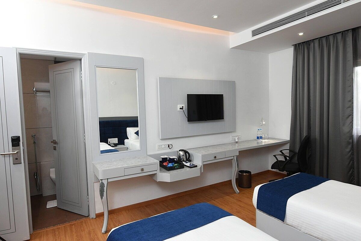 Kyriad Hotel Pimpri Superior 7