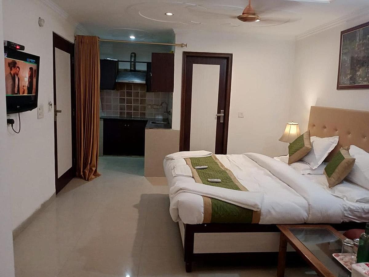 Hotel Shyam Palace Deluxe AC 2