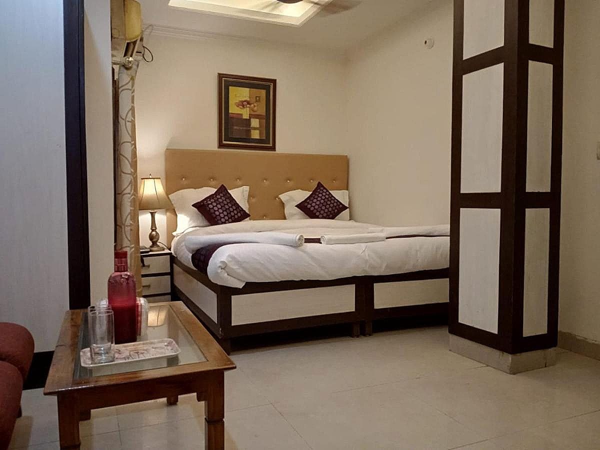 Deluxe 4 bed AC Room