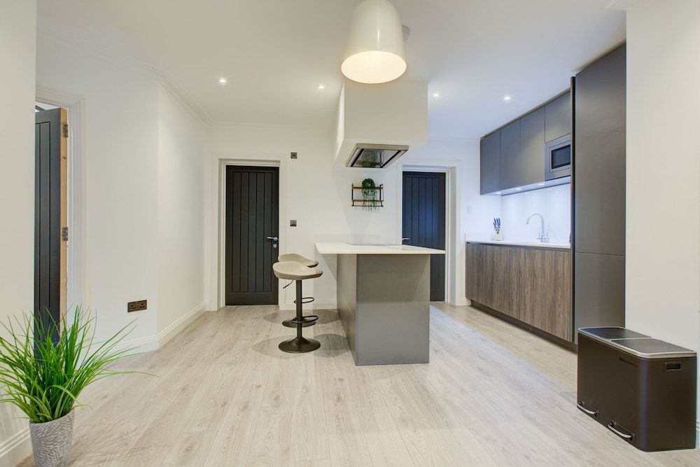 undefined Charming 2-bed Apartment in London 4