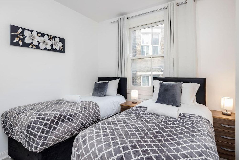 undefined Stunning 1-bed Apartment in London Lewisham