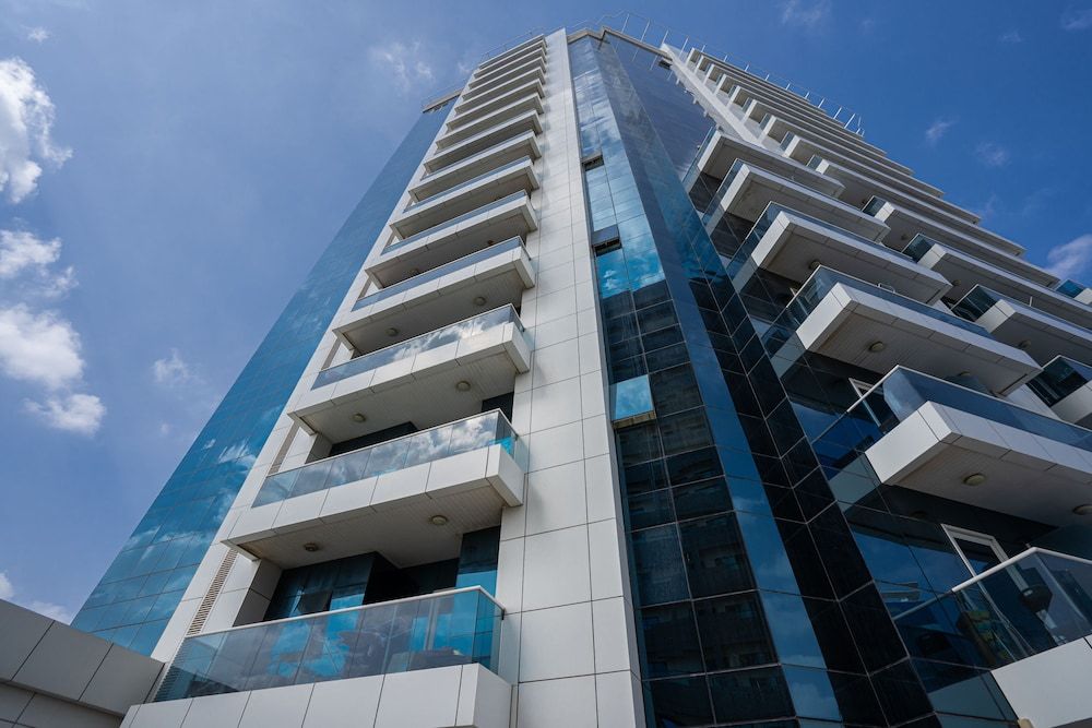 undefined HiGuests - Safeer Tower 1 3