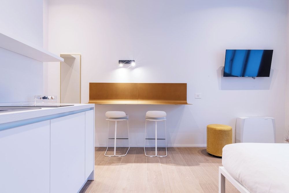 easyhomes - City Centre Suites Deluxe Studio 14