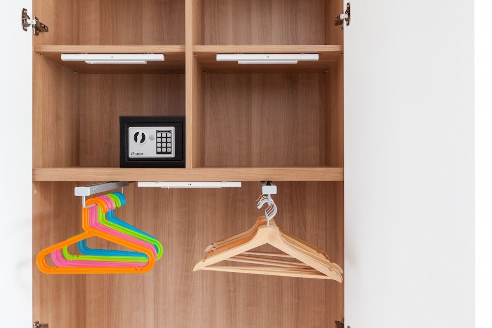 easyhomes - City Centre Suites Apartment, 1 Double Bed with Sofa bed 11