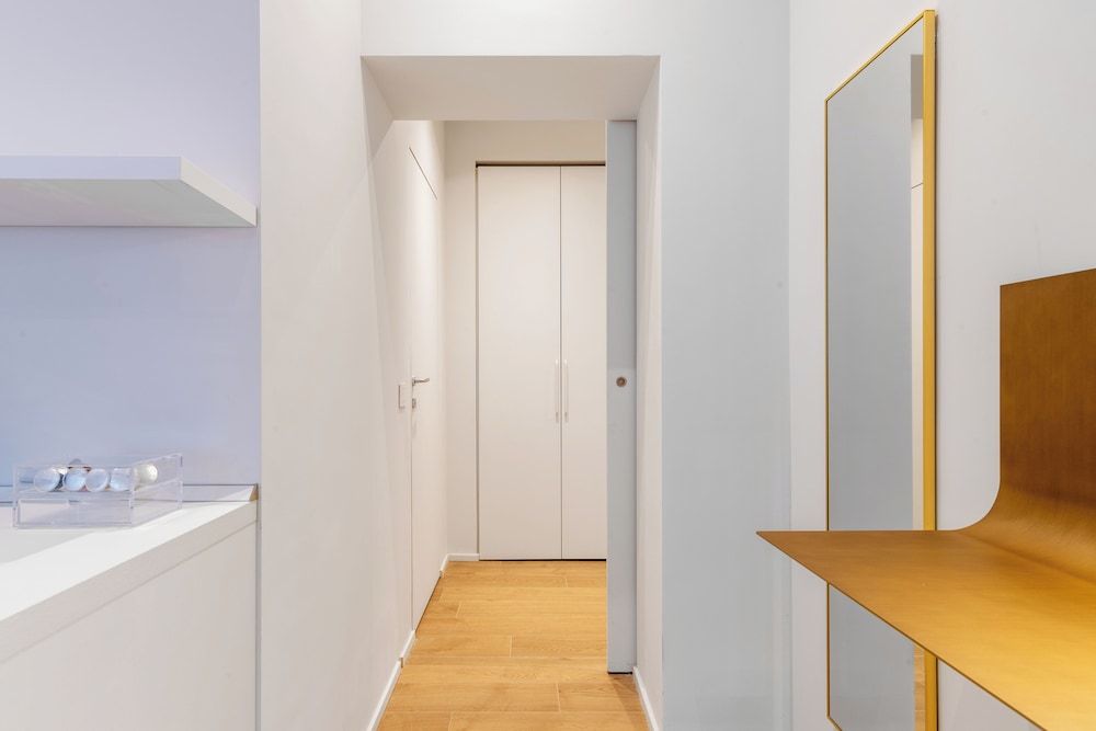 undefined easyhomes - City Centre Suites