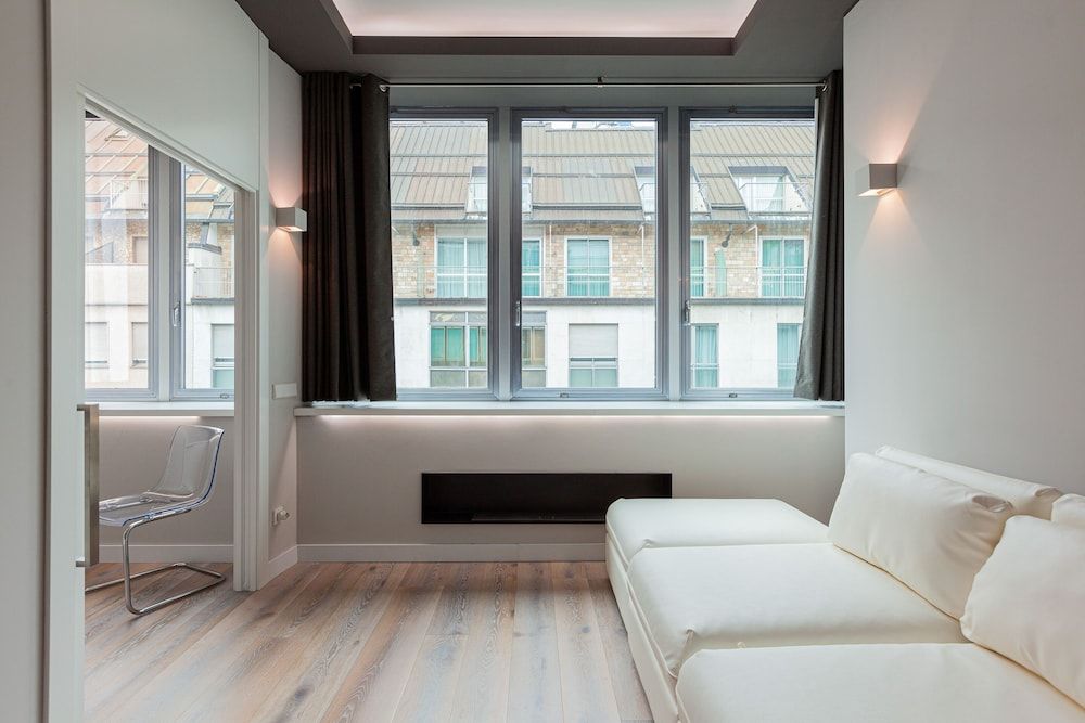 undefined easyhomes - City Centre Suites 2